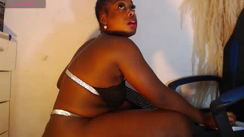 Keili online show from September 2025 08:33:01 PM