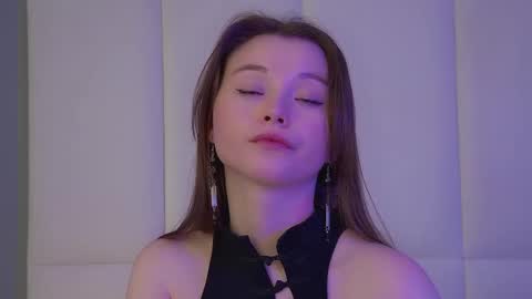 Keira online show from January 2026 06:29:01 AM