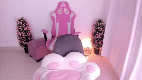   online show from October 2025 10:55:01 PM