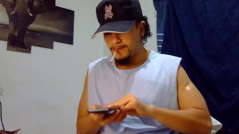 Snapshot of keivid_2303 chatting on February 2025 07:20:01 AM david online show from February 2025 07:20:01 AM