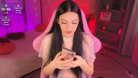 Snapshot of kelly__bunny chatting on May 2026 05:45:01 AM Kelly online show from May 2026 05:45:01 AM