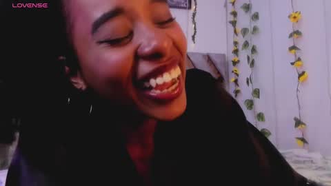 kelly__thomson online show from January 2025 04:13:02 PM