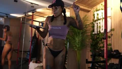 Snapshot of kelly__thomson chatting on April 2026 01:03:02 PM kelly__thomson online show from April 2026 01:03:02 PM