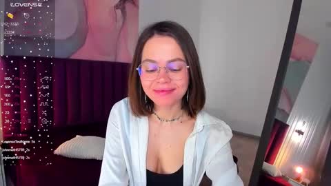 Kelly online show from November 2025 01:15:01 AM