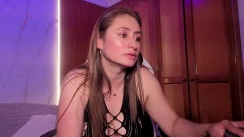 Snapshot of kelly_gracee chatting on May 2026 04:04:02 PM Kelly online show from May 2026 04:04:02 PM