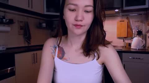 Snapshot of kelly_yon chatting on December 2025 06:07:01 AM Kelly online show from December 2025 06:07:01 AM