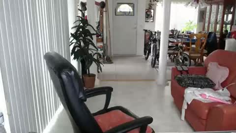 Snapshot of kellyannelynn chatting on March 2026 06:49:01 PM kellyanne Lynn but please call me fucktoy online show from March 2026 06:49:01 PM