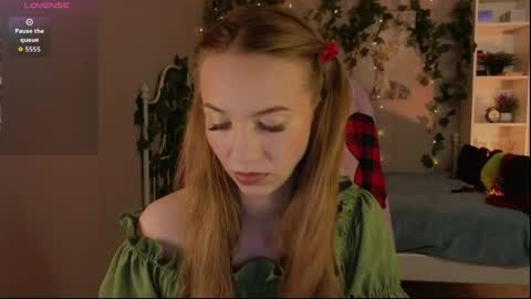Snapshot of kellybair chatting on April 2026 01:11:01 PM Kelly online show from April 2026 01:11:01 PM