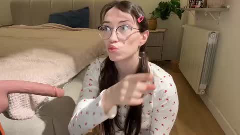 Snapshot of kellyberry__ chatting on June 2026 05:48:02 PM Kelly online show from June 2026 05:48:02 PM