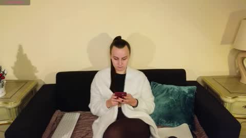 Snapshot of kellycartie chatting on January 2026 01:05:01 PM Im Kelly online show from January 2026 01:05:01 PM