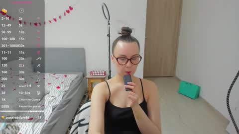 Snapshot of kellycartie chatting on February 2026 12:26:01 PM Im Kelly online show from February 2026 12:26:01 PM