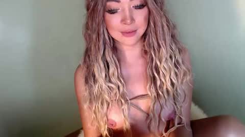 Snapshot of kellyclarksonx chatting on February 2026 07:50:02 PM its me KELLY online show from February 2026 07:50:02 PM