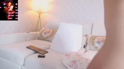 Snapshot of kellyfernandes chatting on April 2026 09:46:02 AM vanessa online show from April 2026 09:46:02 AM