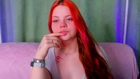Snapshot of kellyfiery chatting on May 2026 01:21:01 AM Kellyfiery online show from May 2026 01:21:01 AM