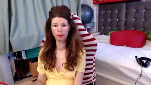 kelly online show from April 2026 06:44:01 AM