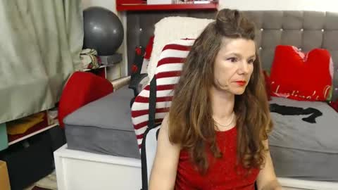 kelly online show from May 2026 09:42:01 PM