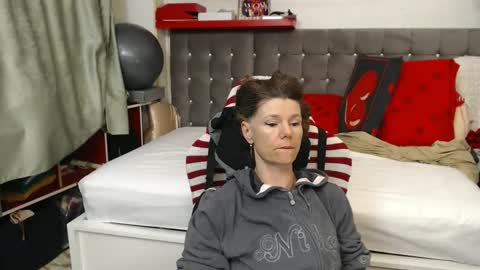 kelly online show from May 2026 11:45:02 PM