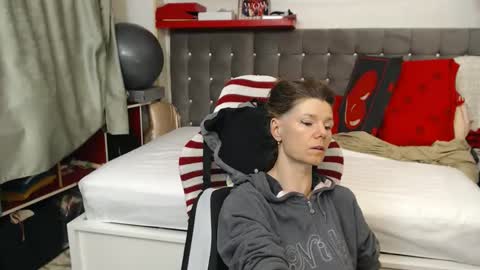 kelly online show from May 2026 11:56:01 PM