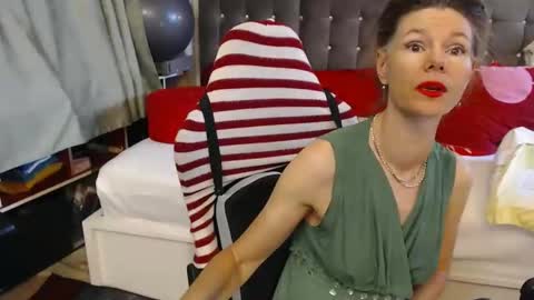 kelly online show from May 2026 02:57:02 PM