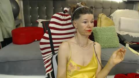 kelly online show from June 2026 07:53:01 PM