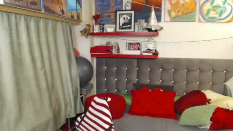 kelly online show from July 2026 09:06:02 PM
