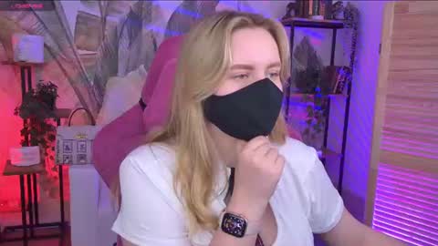 kelly online show from June 2026 09:02:01 AM