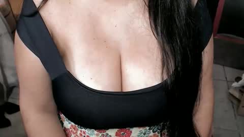 Snapshot of kellyshowpv chatting on September 2025 06:40:01 PM Kellyshow online show from September 2025 06:40:01 PM