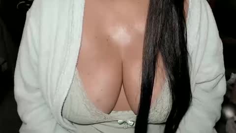 Snapshot of kellyshowpv chatting on September 2025 07:03:02 AM Kellyshow online show from September 2025 07:03:02 AM