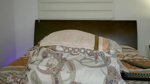 Kelly online show from March 2025 11:27:02 PM