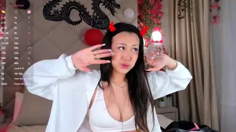 kellyy_bern online show from November 2025 01:59:02 AM