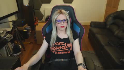 Snapshot of kelseycobalt chatting on January 2025 10:56:01 PM kelseycobalt online show from January 2025 10:56:01 PM