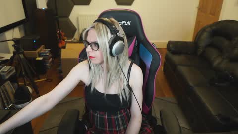 Snapshot of kelseycobalt chatting on February 2025 01:12:02 AM kelseycobalt online show from February 2025 01:12:02 AM