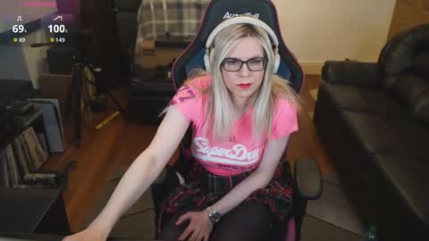 Snapshot of kelseycobalt chatting on October 2025 08:35:01 PM kelseycobalt online show from October 2025 08:35:01 PM