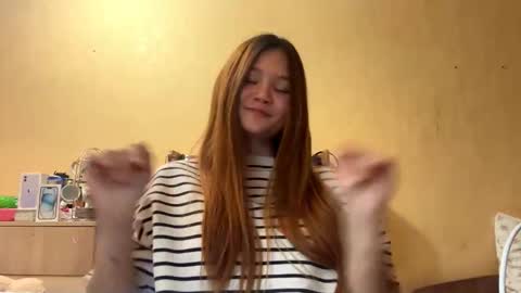 Snapshot of kelseycuesta chatting on February 2026 06:00:02 PM Mia online show from February 2026 06:00:02 PM