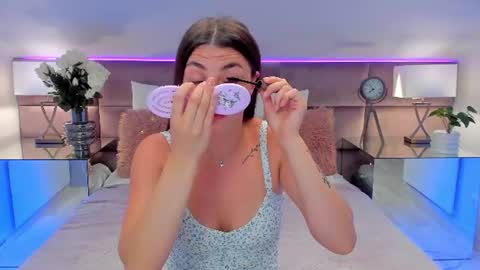 kelsi_di online show from June 2026 05:19:02 AM