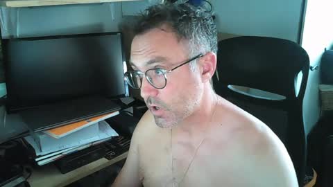 Snapshot of kelvin06133 chatting on July 2026 12:01:02 PM kelvin06133 online show from July 2026 12:01:02 PM