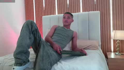 Kelvin online show from May 2026 08:14:01 PM