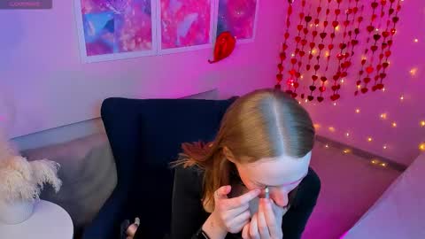 kely cute online show from February 2026 12:05:02 PM