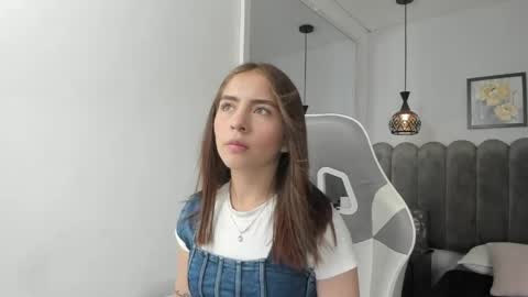 Snapshot of kely_morgan chatting on May 2026 11:06:01 AM Kely online show from May 2026 11:06:01 AM