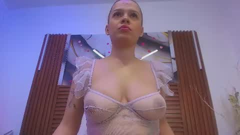 kemdall lopez online show from June 2026 07:12:02 PM