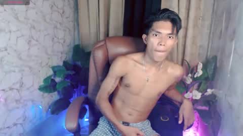 Snapshot of ken_minjun chatting on May 2026 12:35:02 PM ken_minjun online show from May 2026 12:35:02 PM