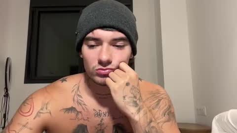 luis carlos esteban online show from November 2025 05:58:02 PM