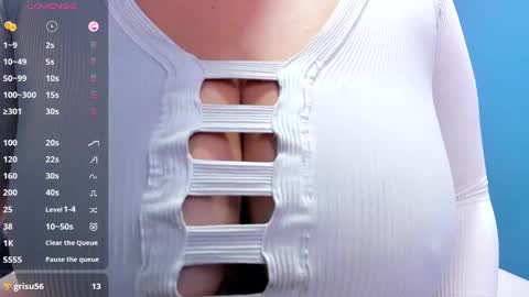 Snapshot of kenda_hot chatting on January 2025 05:41:01 PM Laura online show from January 2025 05:41:01 PM