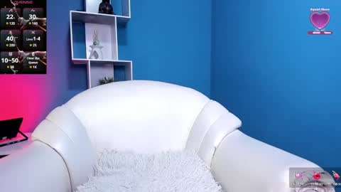 Snapshot of kenda_hot chatting on January 2025 02:25:01 PM Laura online show from January 2025 02:25:01 PM