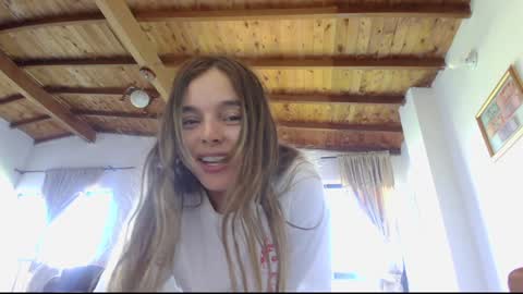 kendall online show from January 2025 01:38:02 PM