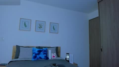 kendel_dimitri online show from November 2025 09:21:01 AM