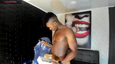 Snapshot of kender21_ chatting on March 2025 12:45:01 PM Kender online show from March 2025 12:45:01 PM