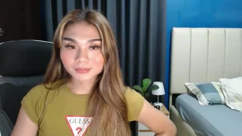 kendixglossy online show from April 2026 10:38:02 AM