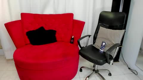 Kendra Hot online show from June 2026 10:21:02 PM