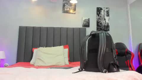 Kendra London online show from June 2026 11:31:01 AM